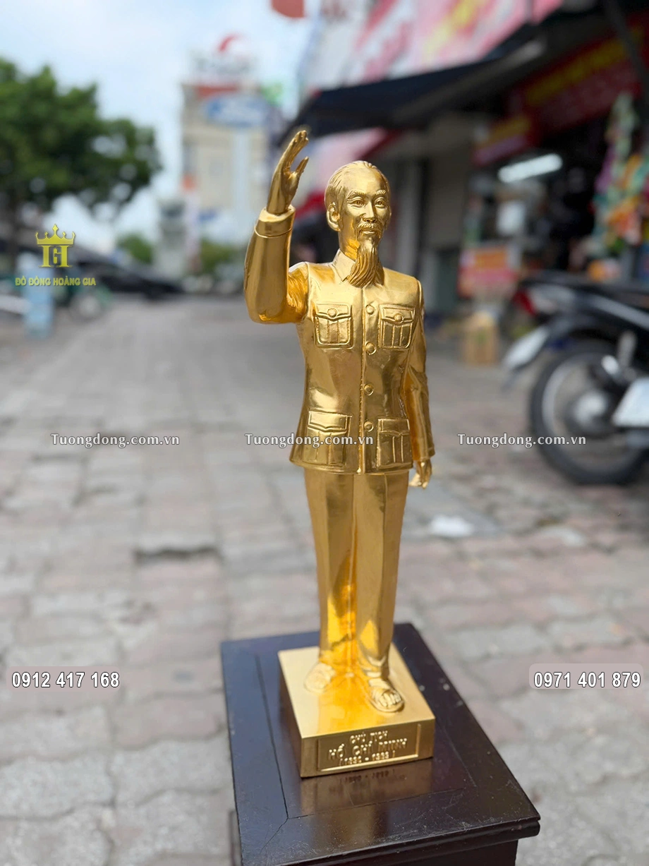 Vật phẩn nên đặt trên đôn gỗ cao